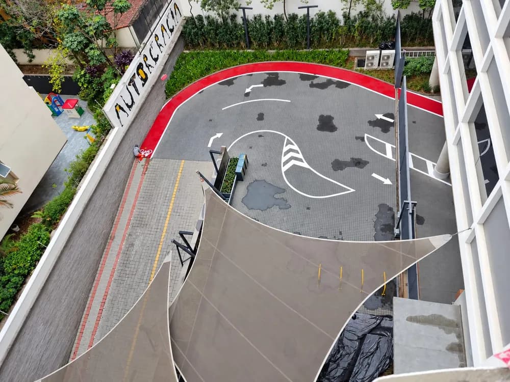 Obra civil: área externa de estacionamento